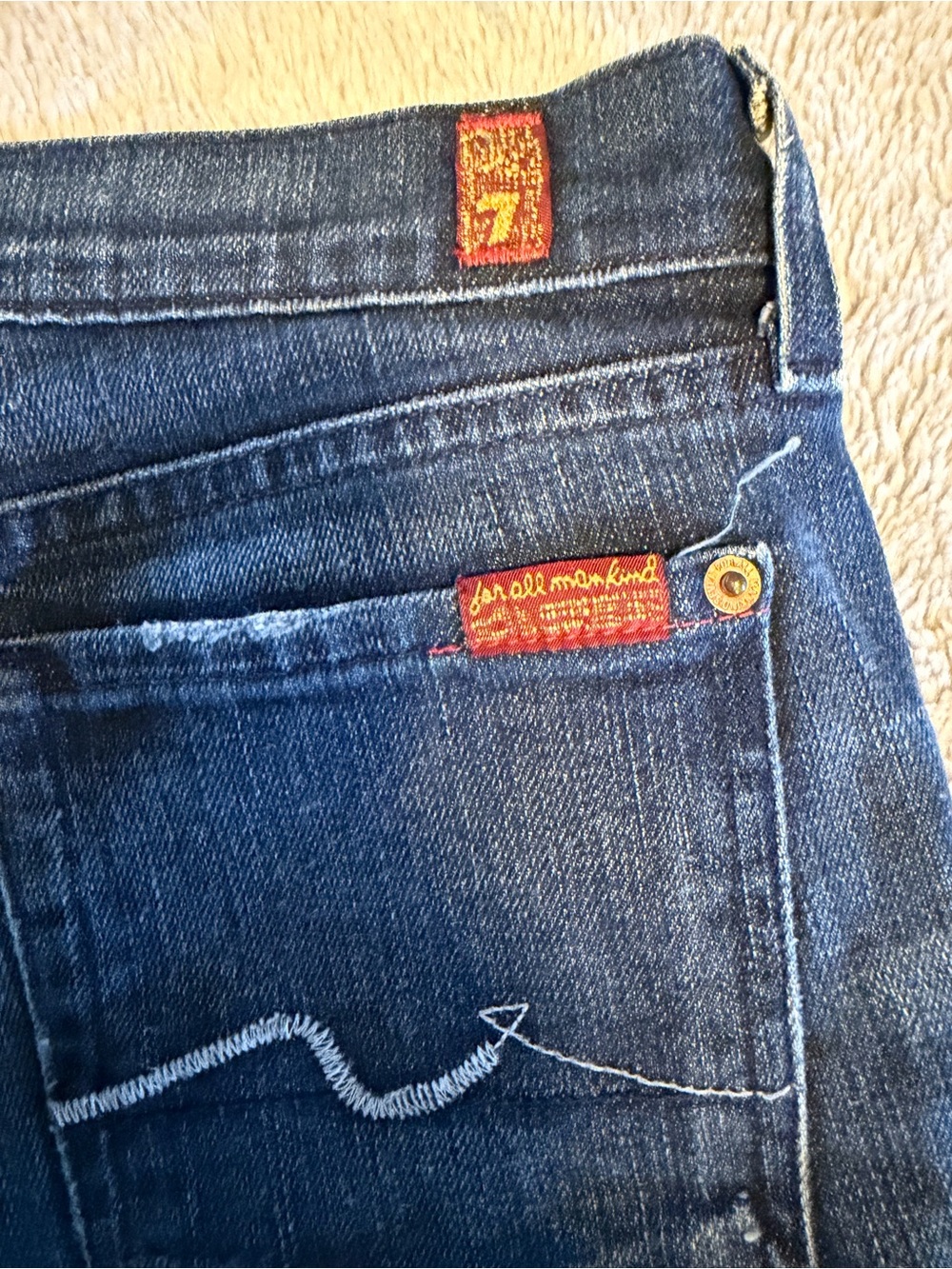 7 for All Mankind Women’s Boot Cut Jean - Picture 9 of 9